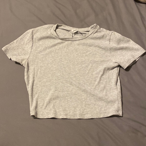 Stormi tee from garage - Picture 2 of 4